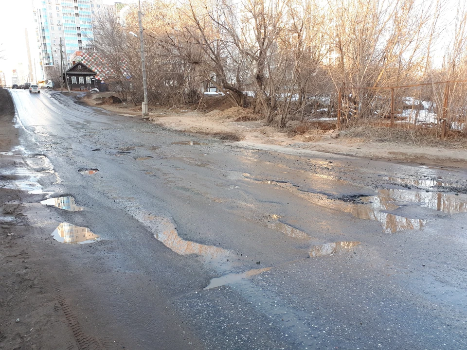 На улицу Нижнюю горожане жалуются чаще всего