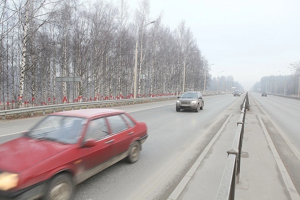Трассу М-11 "Москва-Петербург" должны достроить к концу сентября 2019 года.