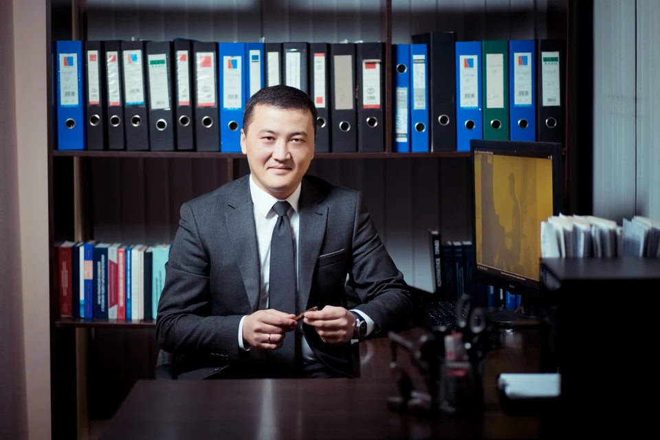 Директор юридической компании Данияр Торобаев рассказывает о рисках и выгодах кредитов