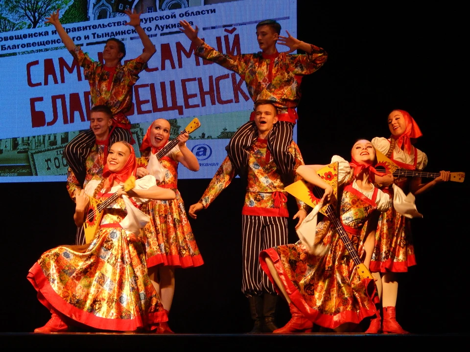 Ансамбль "Ровесники".