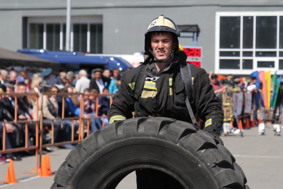 Пожарный кроссфит 2019: в Иркутске прошли соревнования спасателей.