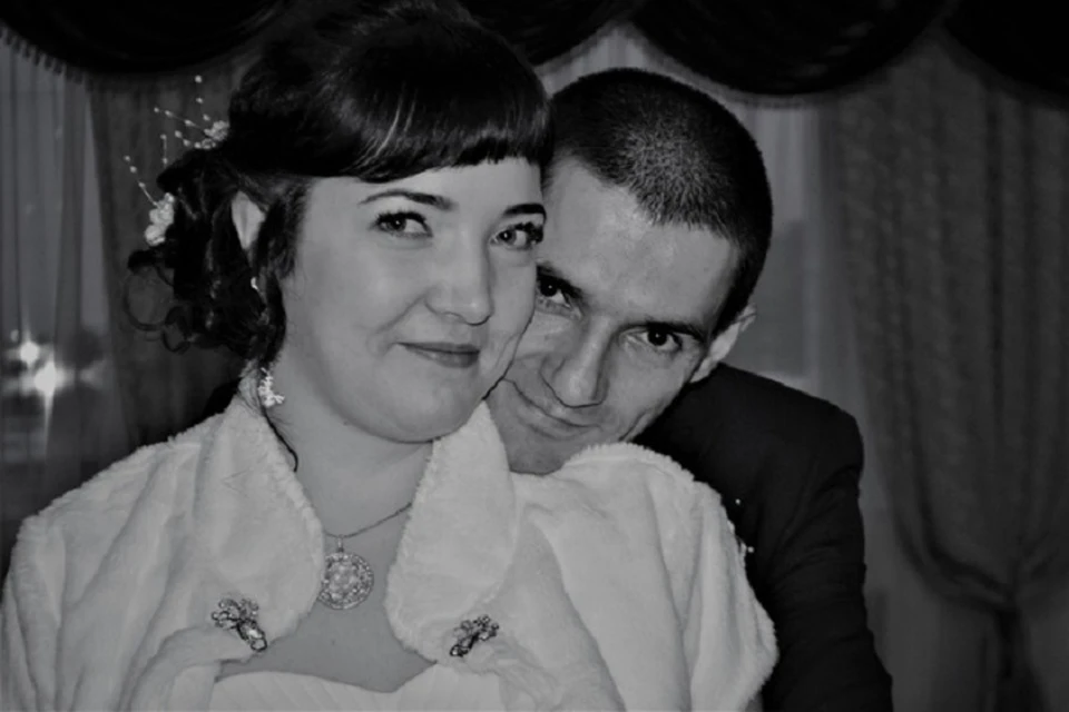 Андрей и Екатерина Чупруновы на свадьбе. Фото предоставлено друзьями погибших.