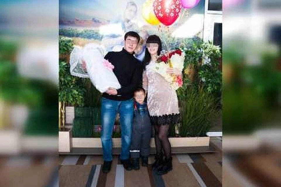 Молодая семья мечтала жить в новом доме, но от него осталось лишь пепелище