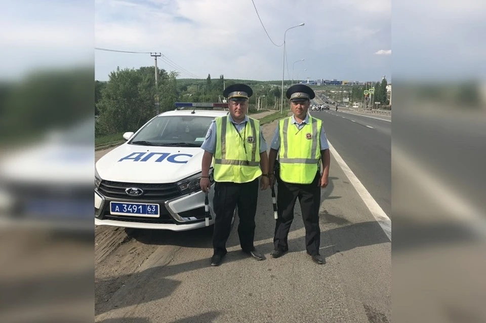 Инспектора Захаров и Васянин проявили бдительность и помогли задержать юного автовора