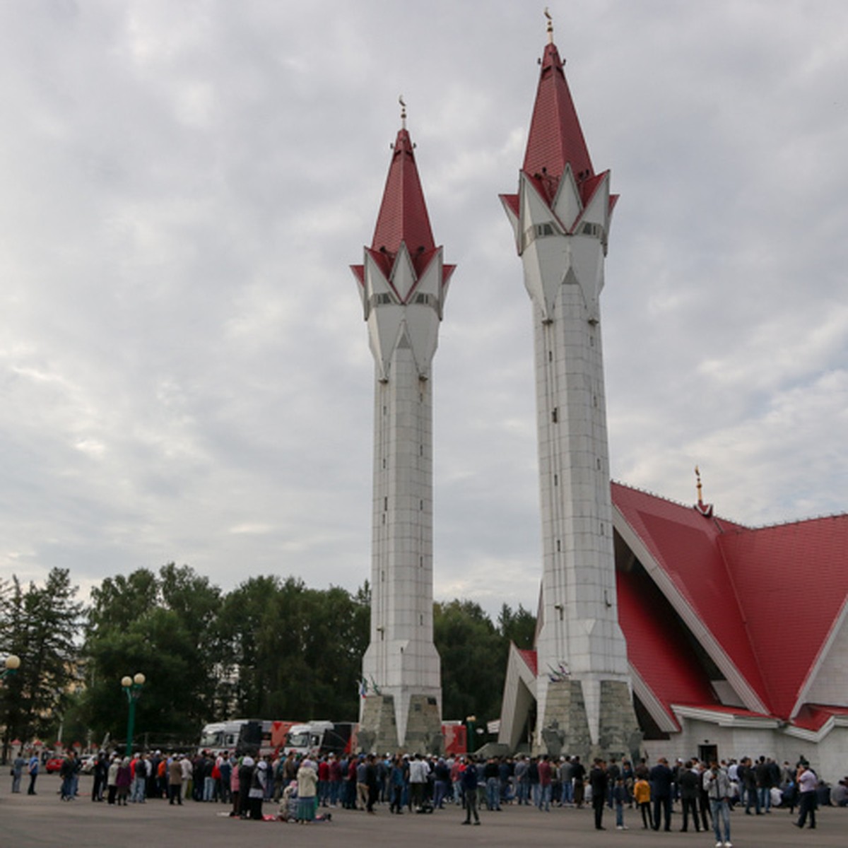 10 тысяч жителей Уфы накормят пловом на Ураза-байрам - KP.RU