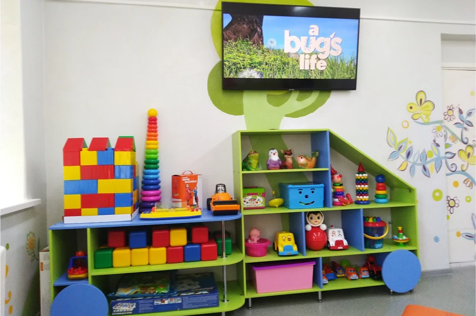 Игровая комната помогает пациентам детского отделения больницы не замыкаться в четырех стенах палаты Фото: ОГБУЗ «Саянская городская больница»