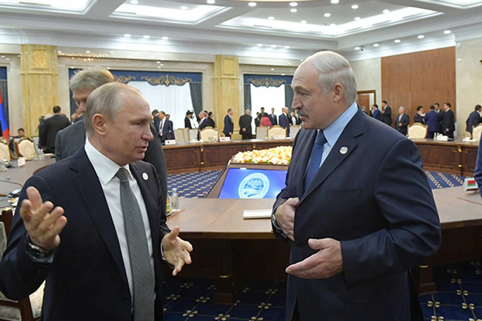 Александр Лукашенко и Владимир Путин коротко обсудили текущие вопросы взаимодействия. Фото: president.gov.by