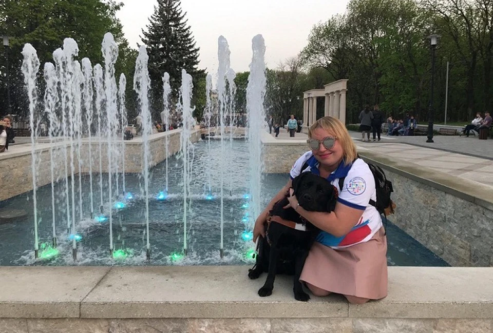 С своей собакой Каей Оксана не расстается уже два года Фото: соцсети