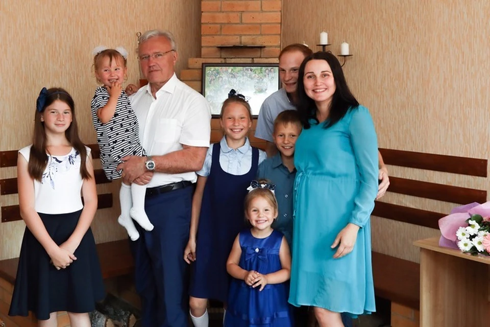 Год семьи в вузах. Конкурс многодетных семей 2021. Год семьи. Семьи в России на 2019 год. Семья года 2021.