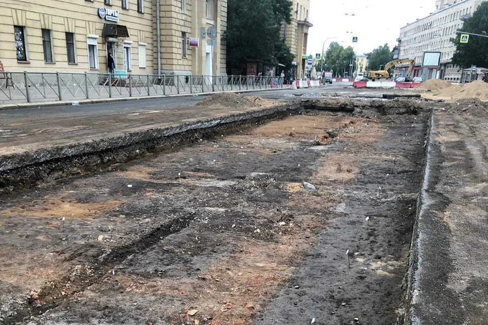На Среднеохтинском проспекте нашли фундаменты зданий 17 века. Фото: gov.spb.ru