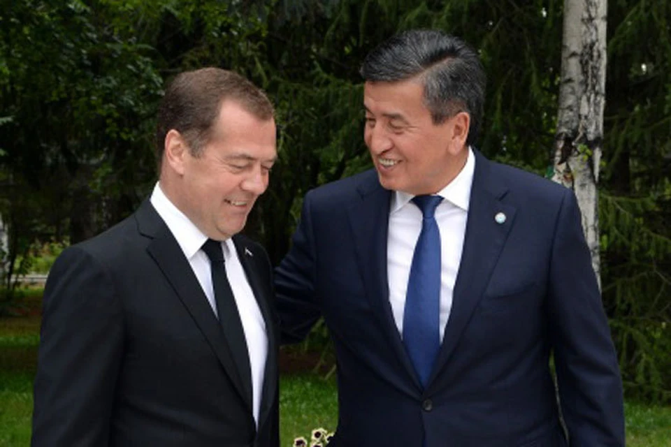 По мере возможности стараемся оказать помощь и поддержку нашему другу и партнеру – Кыргызстану, сказал Медведев.