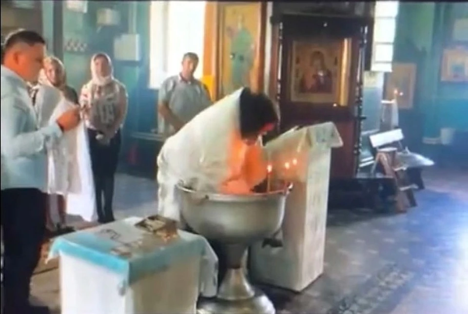 От рук гатчинского священника, видео с которым разлетелось по сети, пострадал не один ребенок