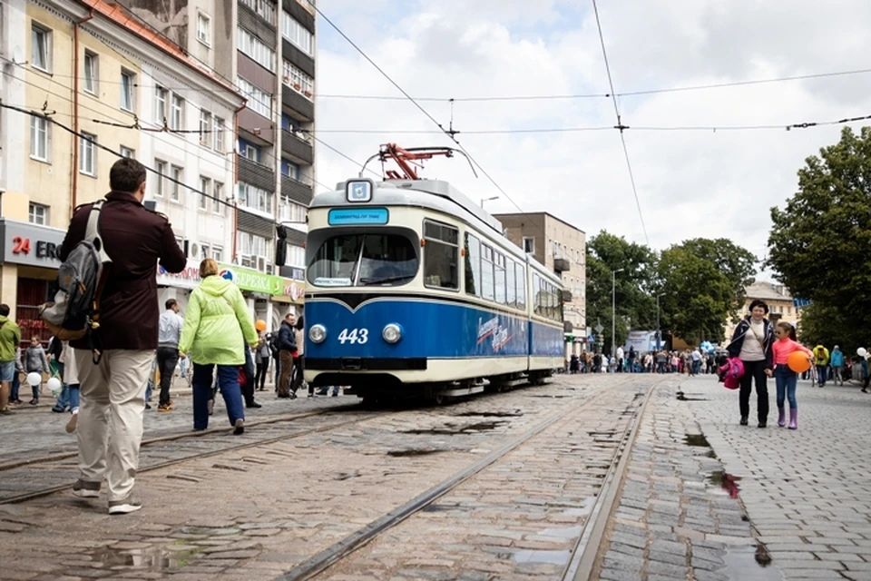 В исторических европейских городах трамваи зачастую - неотъемлемая часть городской среды. Однако Калининград несколько лет назад лишили статуса "исторического города". Скоро лишат и трамвая...