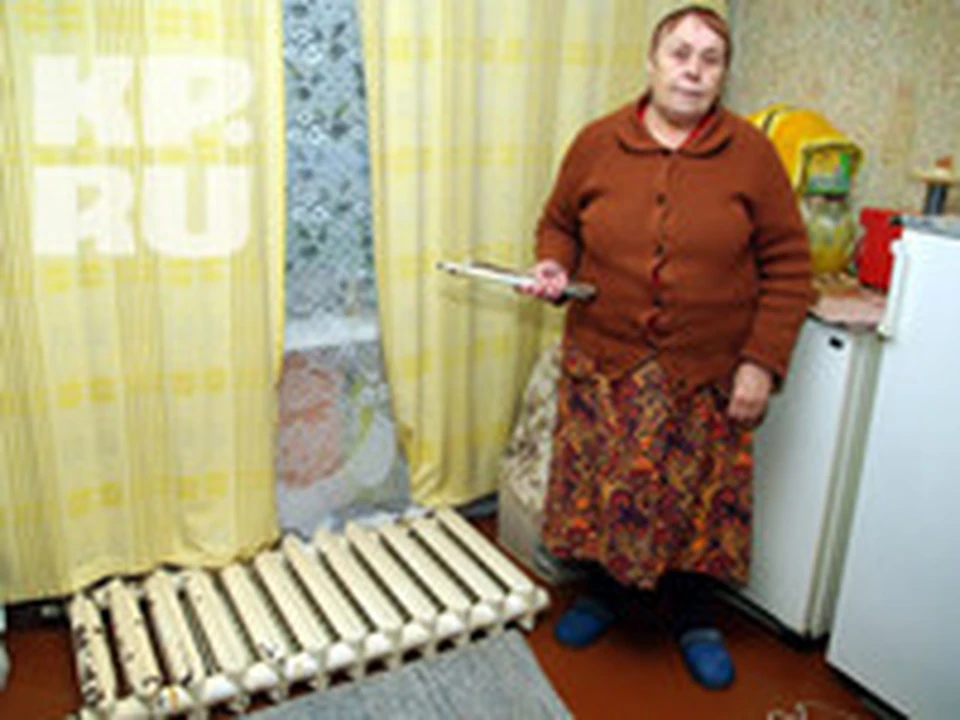 В Саратове батареи не нужны - грейтесь лучше у плиты!