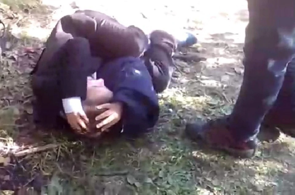 Ребенка жестоко избили школьники Фото: кадр из видео