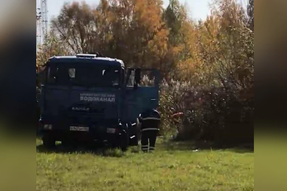 Вблизи озера проходят сети Водоканала, в том числе располагается технологическая камера.