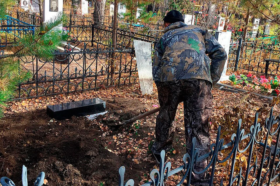 Погребение «безродных» оплачивается из городского бюджета – по 6838 рублей за человека.