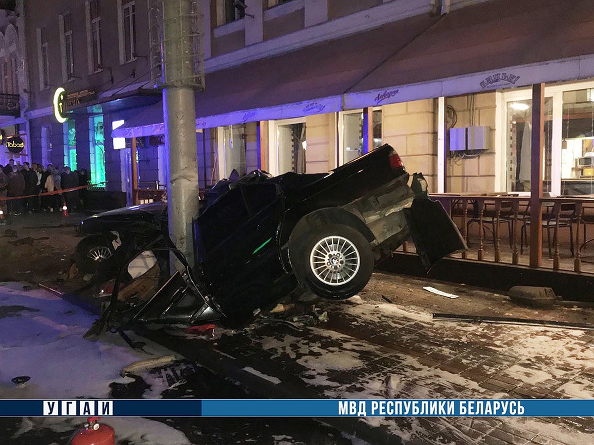 Подробности страшного ДТП в Гомеле: 21-летний парень на BMW гнал на  свидание, сбил трех учительниц и погиб сам - KP.RU