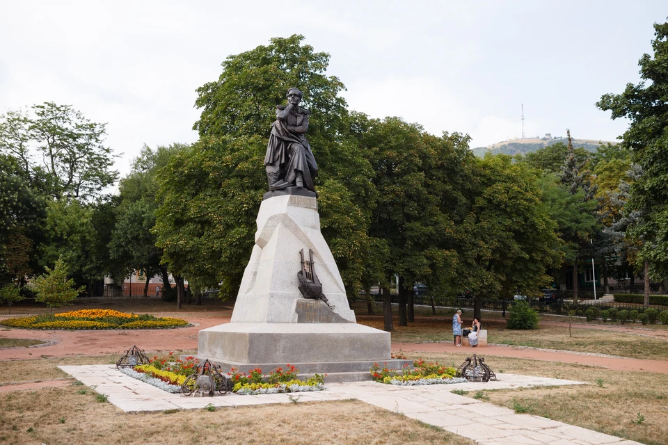 Памятник М.Ю. Лермонтову в Пятигорске