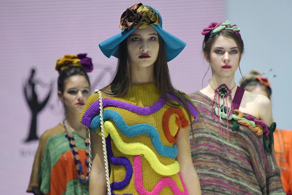 Творческая группы театра моды «Образ» из Курска посвятила коллекцию Фриде Кало