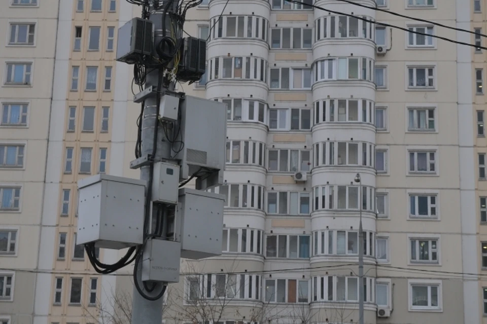 Столб с сотовым оборудованием