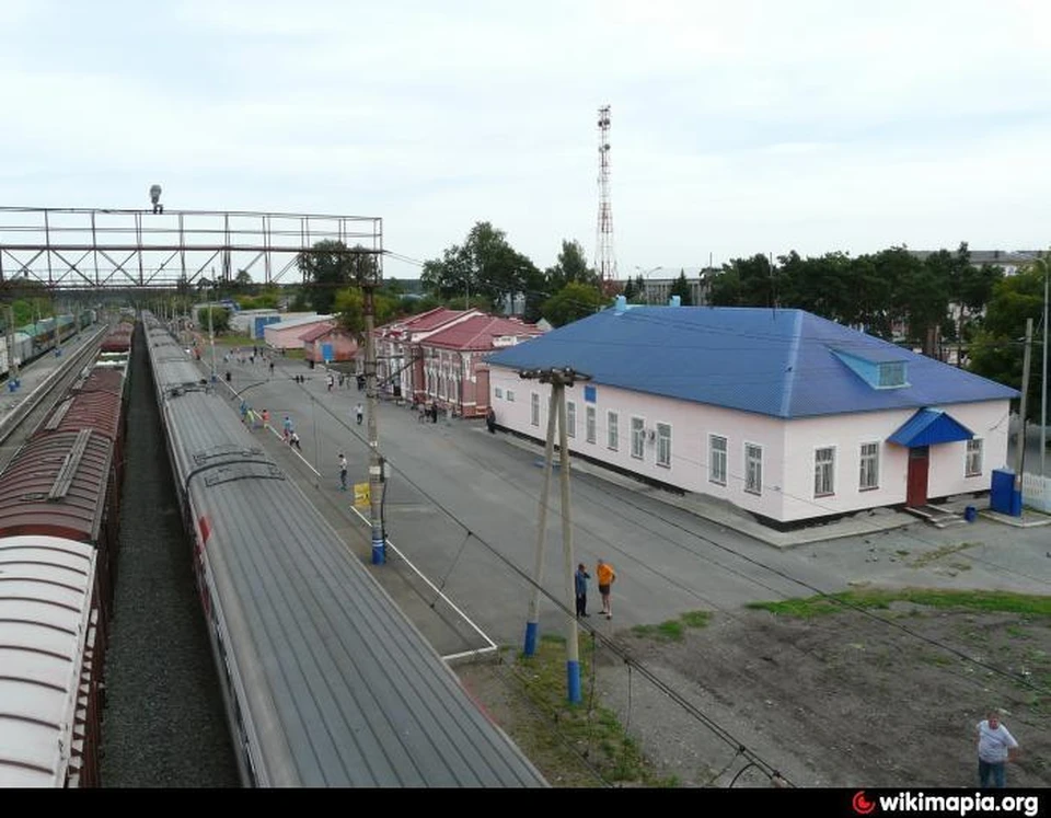 Электричка ялуторовск заводоуковск. Железнодорожный вокзал Заводоуковск. Заводоуковск ЖД станция. Заводоуковск вокзал ЖД вокзал. Железнодорожная станция Заводоуковская.