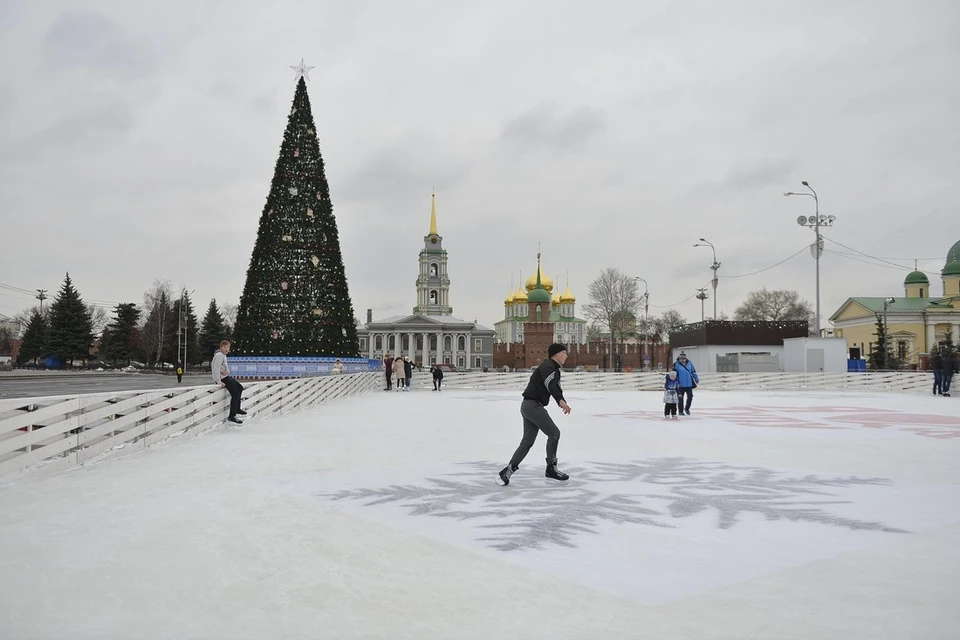 Каток тула. Тульский каток. Каток в Туле на площади. Губернский каток.