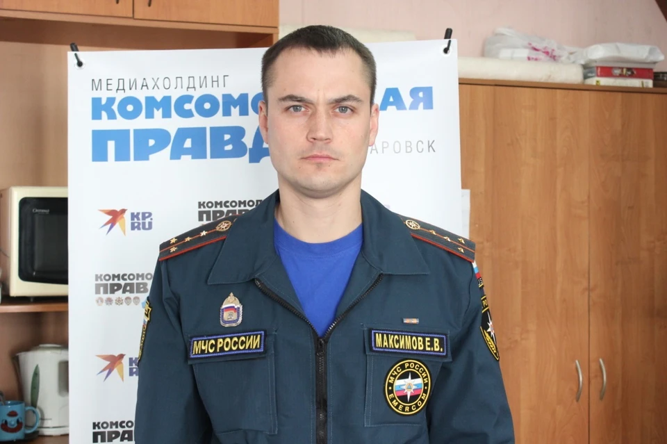 Капитан внутренней службы Евгений Максимов получает почетное звание лучшего надзорного инспектора уже во второй раз