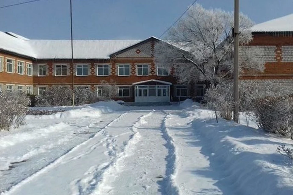 Занятия в школе отменили до 2 декабря. Фото: сайт МКОУ школа №3 села Хороль