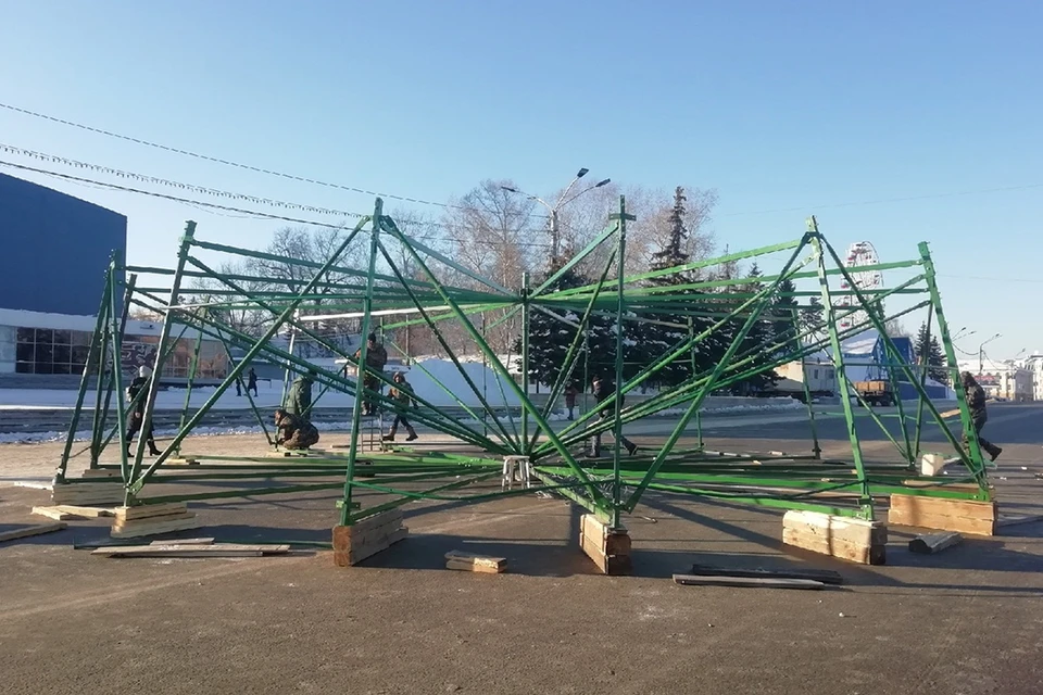 Строительство главного новогоднего городка