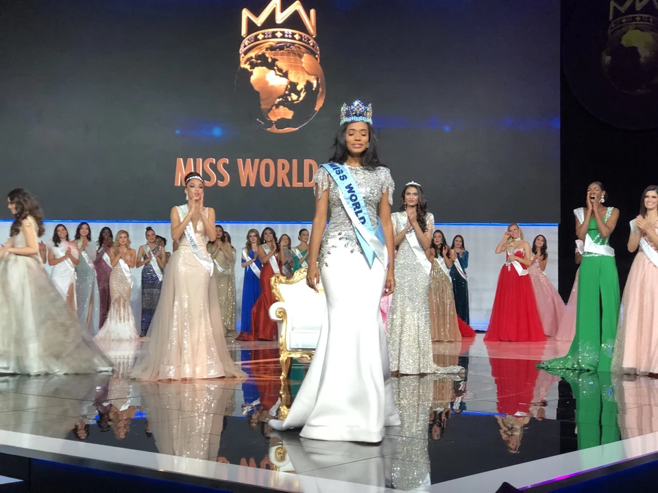 "Изучает феминологию и занимается волонтерством": 23-летняя представительница Ямайки стала "Мисс мира 2019"