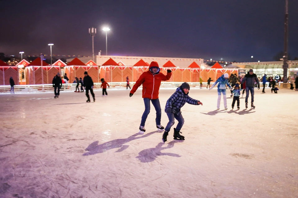 Отсутствие настоящей зимы в Нижнем Новгороде не повод отказываться от традиционных зимних забав.
