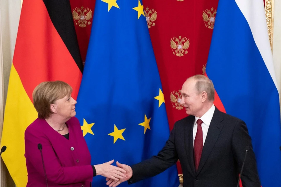 "Заметное дружелюбие": В Германии обсуждают итоги встречи Путина и Меркель