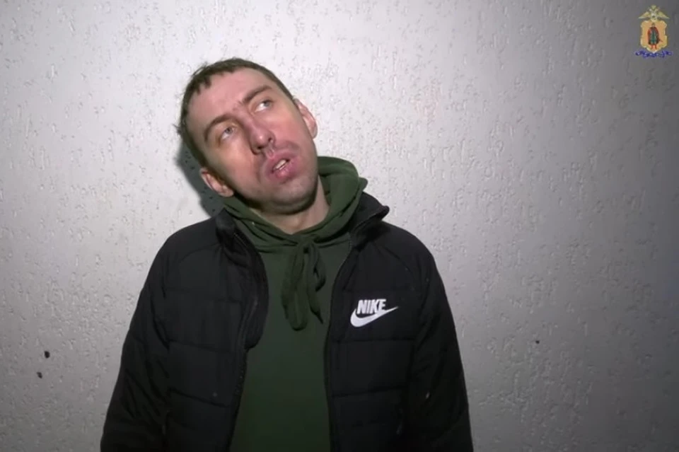 Рязанский уличный художник-вандал.