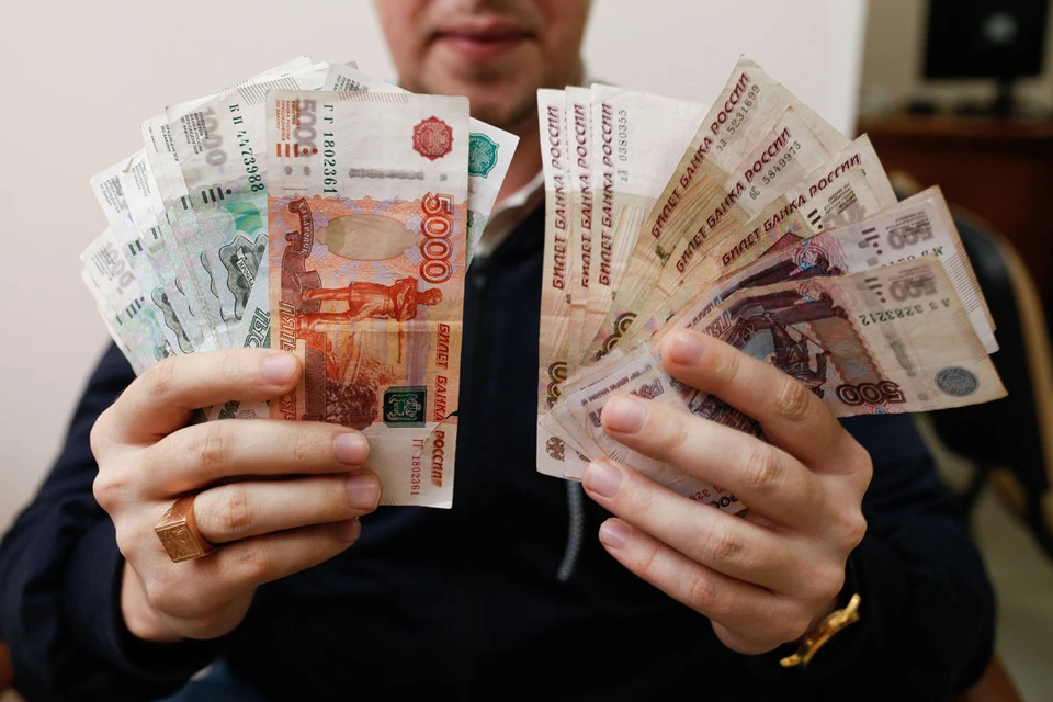 Глава ЛДПР предложил "скостить" 40 миллиардов рублей, которые россияне должны микро-финансовым организациям - чем это обернется?
