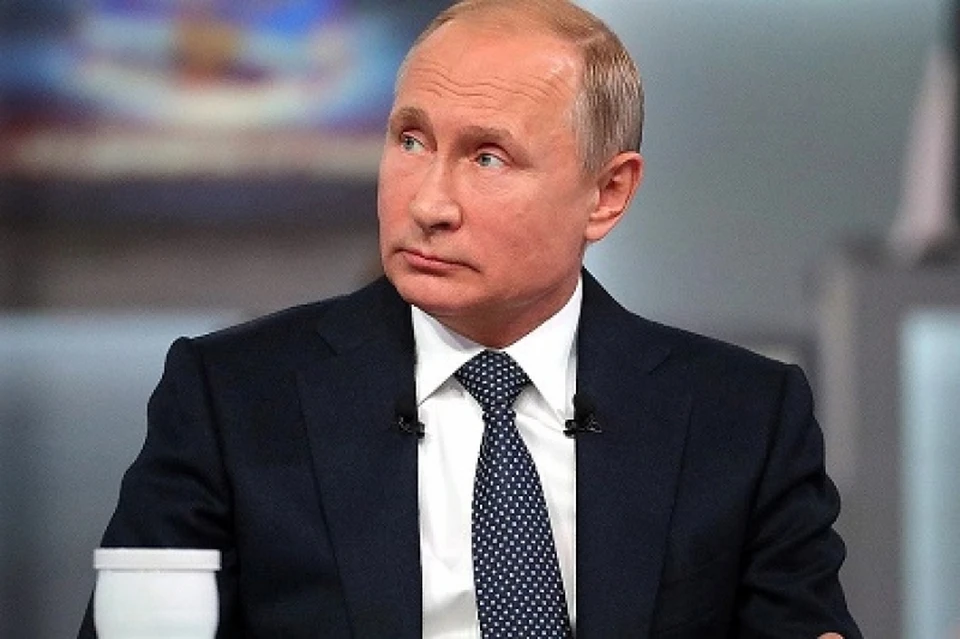 Путин пообещал "заткнуть рот" тем, кто переписывает историю