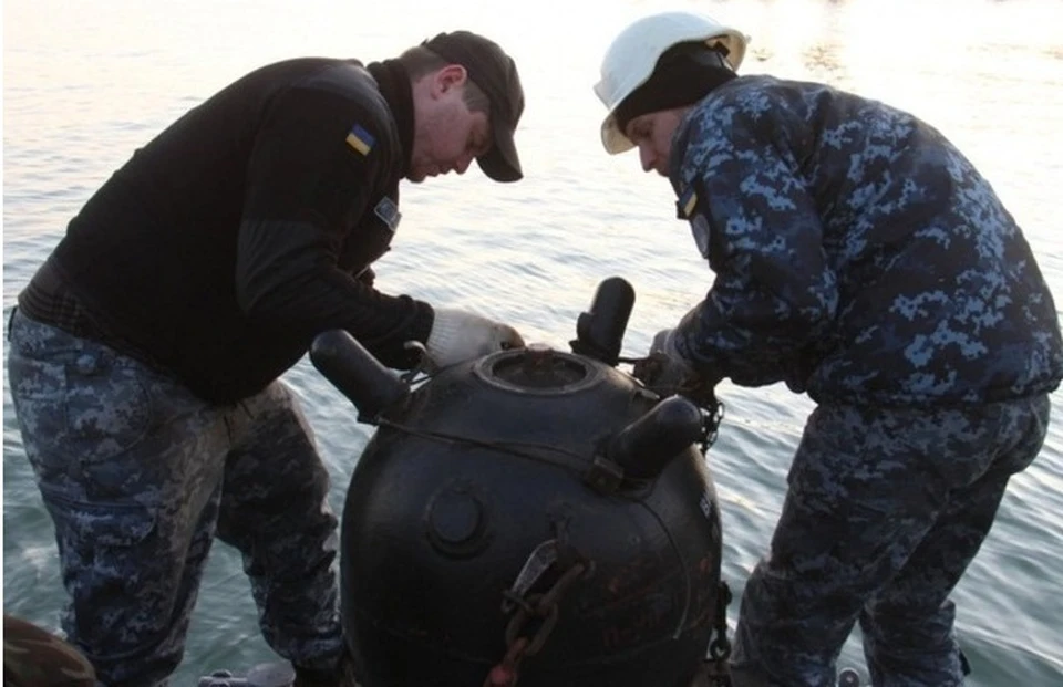 Украинский «Тритон» минирует Азовское море, имитируя боевые учения? Фото: Фейсбук