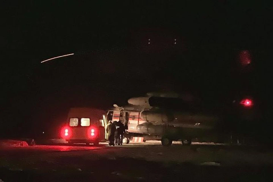 Спасатели вертолетом доставили в Хабаровск мать с новорожденным ребенком