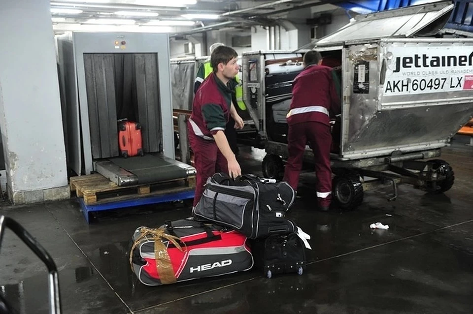 В аэропортах Кузбасса будут досматривать багаж пассажиров
