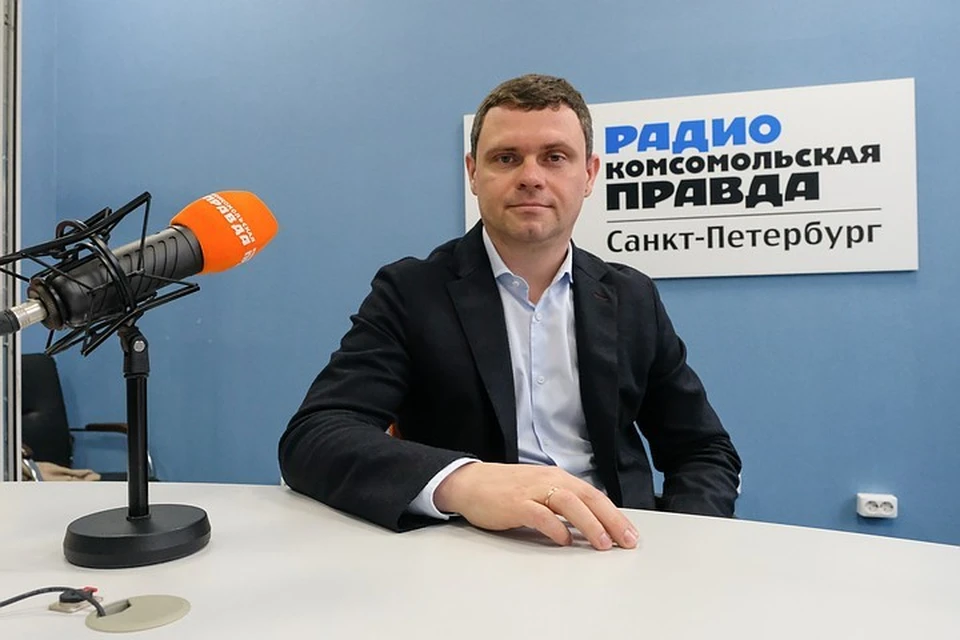Дмитрий Глотов в студии радио «Комсомольская Правда в Петербурге», 92.0 FM