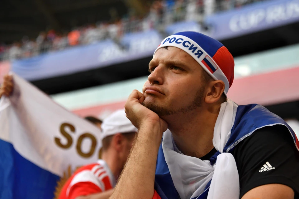 Российских болельщиков расстроила новость об остранении Российской сборной по футболу от будущего чемпионата.