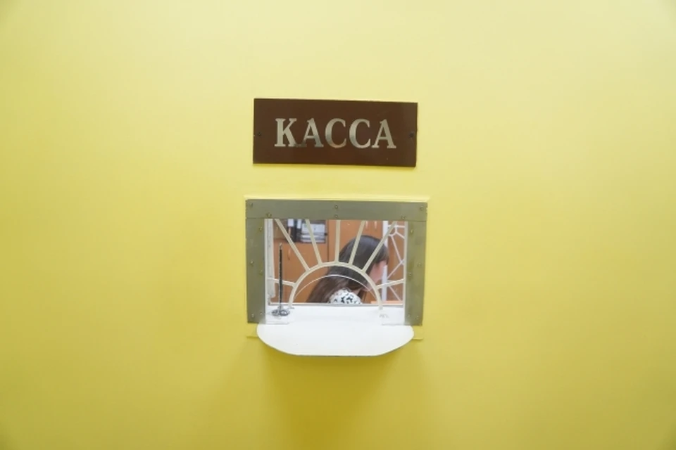 Люди не видели своих зарплат больше года.