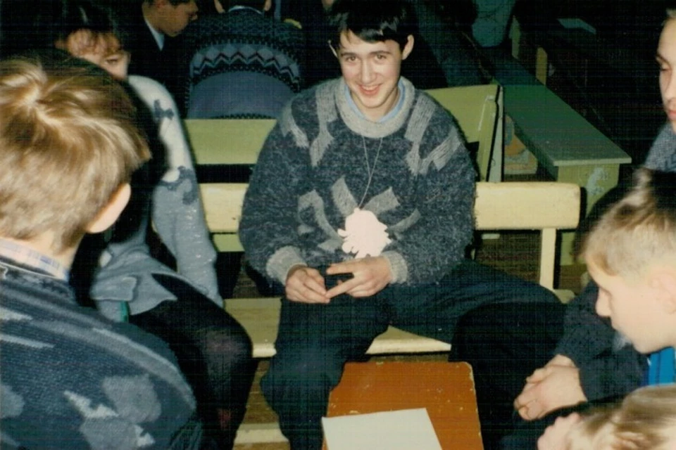 Дмитрий Махонин на районном слете в 1997 году в поселке Керчевский. Фото предоставлено Рябининской средней школой.