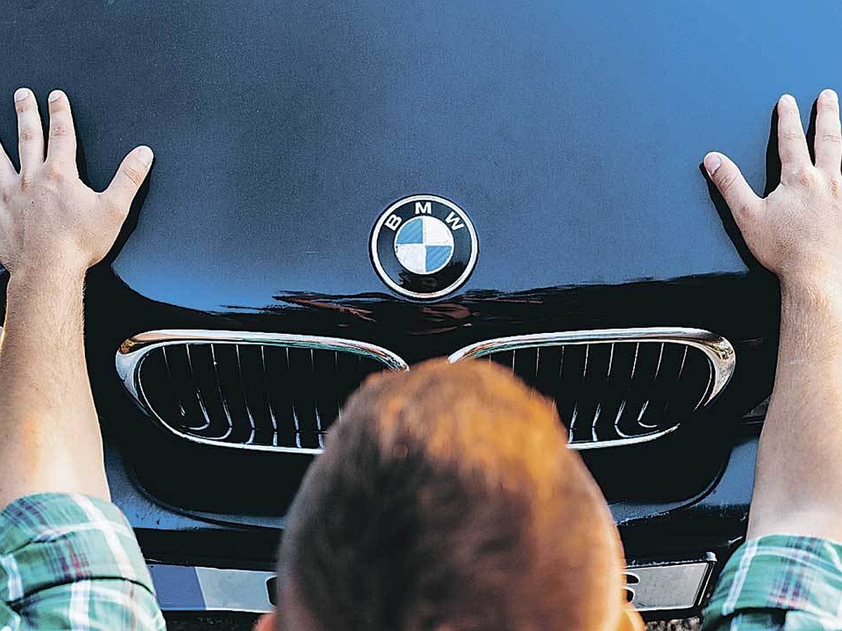 BMW и «Мерседесы» водят те еще балбесы? Кто чаще всего нарушает правила на  дорогах - KP.RU