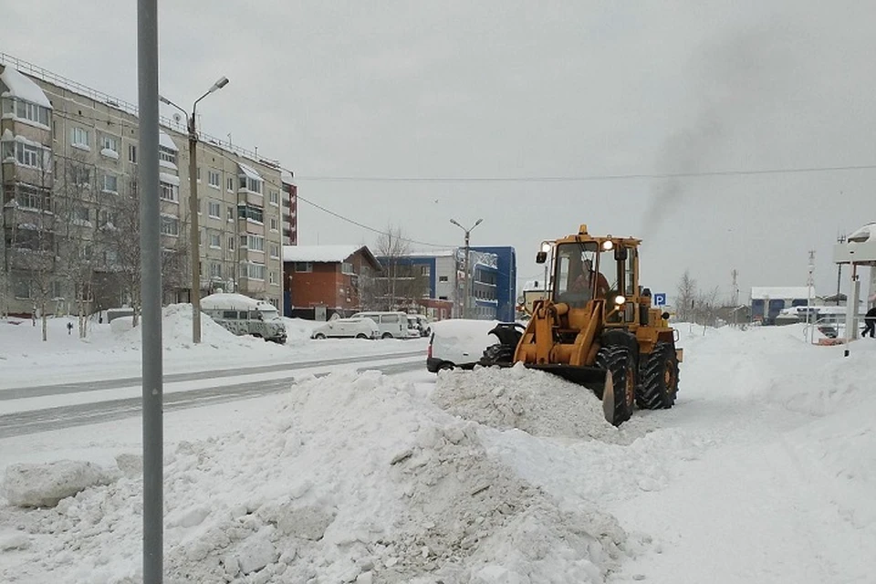 В Ноябрьске коммунальщикам поручили пересмотреть периодичность уборки снега Фото: Администрация Ноябрьска