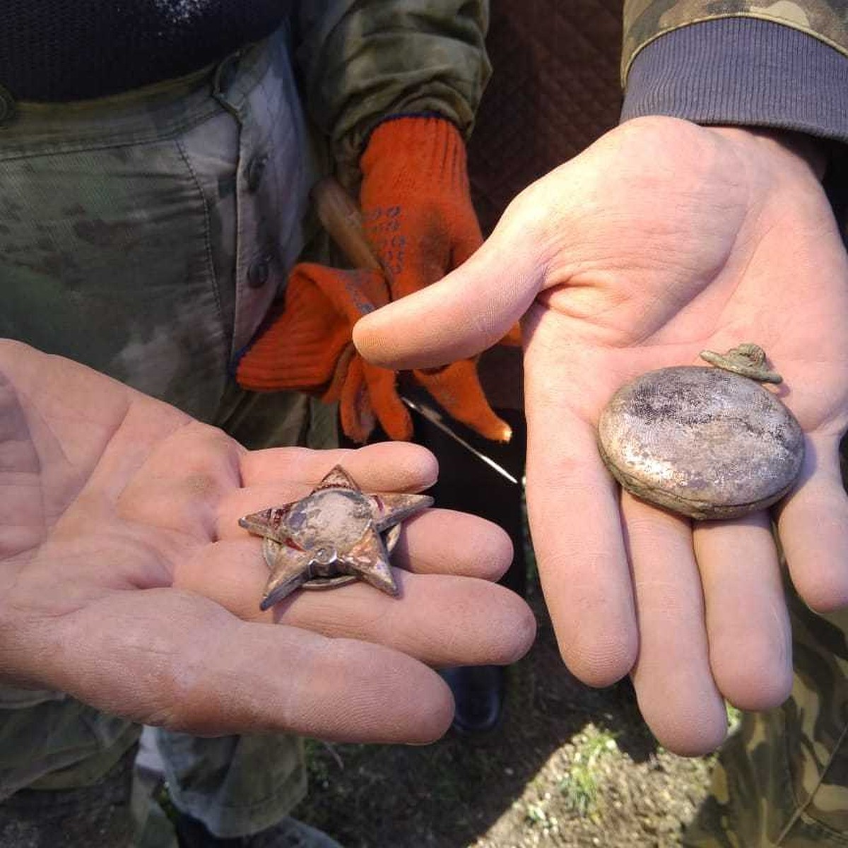 Он вернулся из последнего боя из центра Севастополя: орден старшины Николая  Чеховского - KP.RU