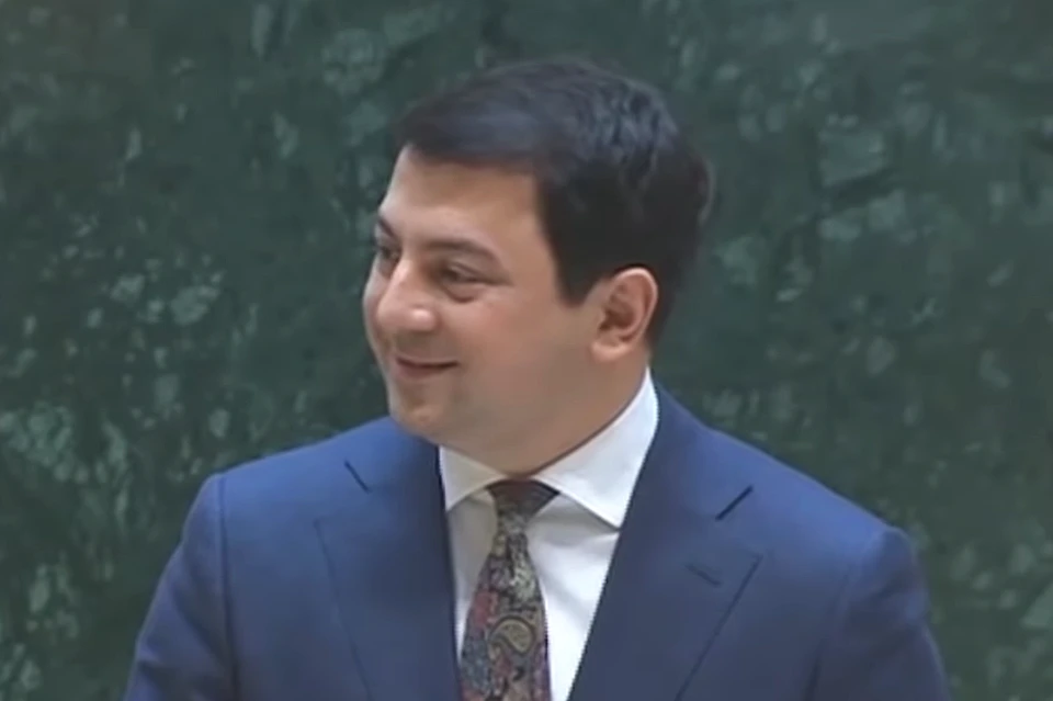 Спикер отреагировал на ситуацию с улыбкой
