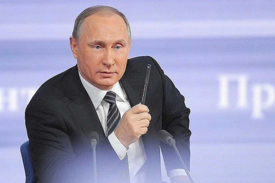 Путин: армия и флот будут оснащаться новейшим вооружением, в том числе лазерным