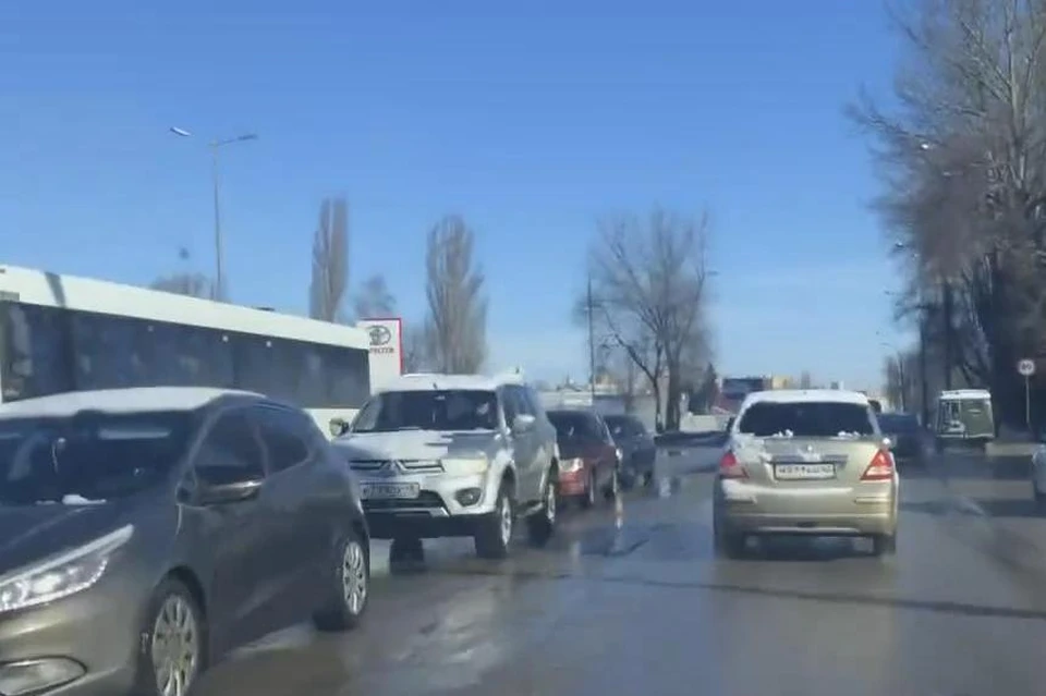 В Липецке в первый рабочий день на улице Папина обошлось без пробок
