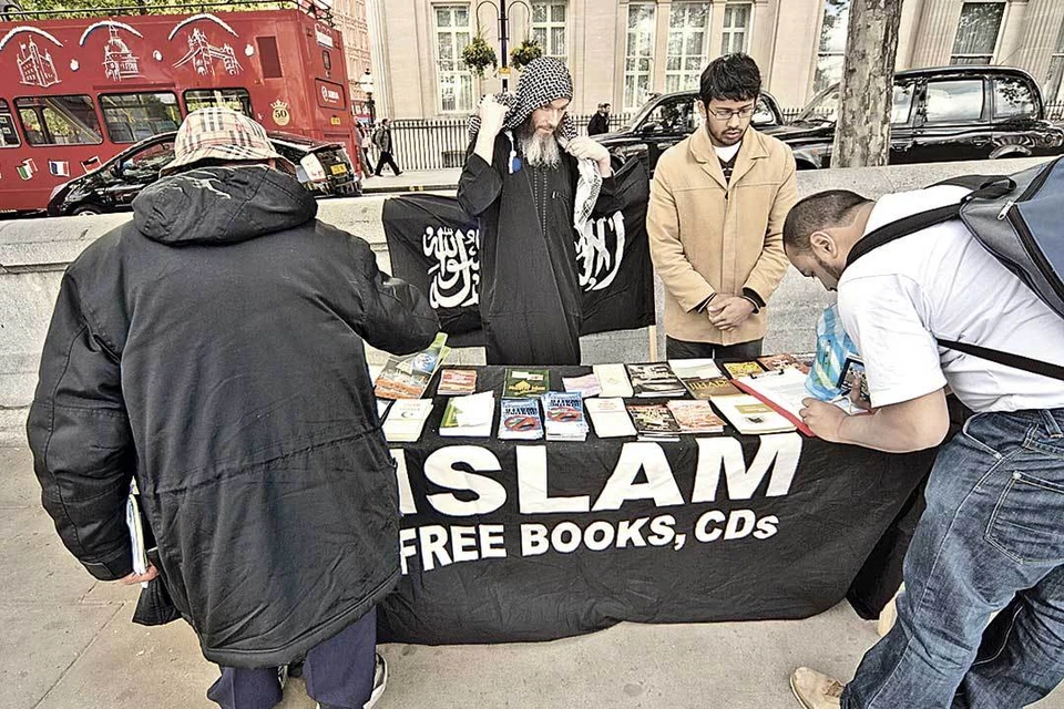 Некоторые британские имамы выступают за якобы «чистый ислам». И не видят ничего плохого, чтобы мужчина их культуры имел секс-рабынь.